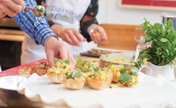 Pesto Pizza With Roasted Garlic